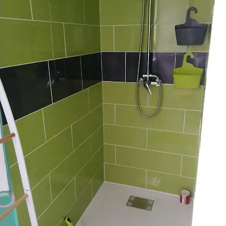Pradere Avec Piscine Апартаменты *